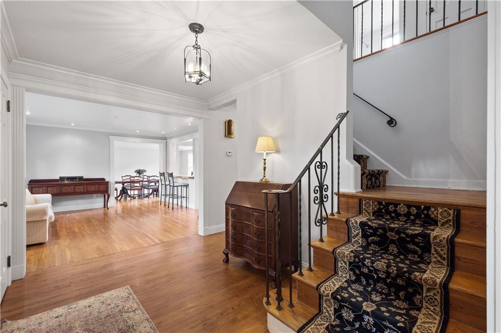 921 Osage Road Pittsburgh, PA 15243 - Photo 2 of 35 Gallery Image 2