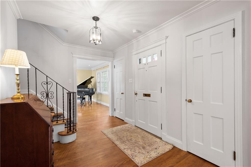 921 Osage Road Pittsburgh, PA 15243 - Photo 3 of 35 Gallery Image 3