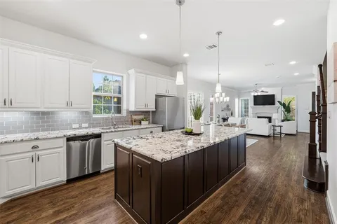 $649,996 | 2533 Lady Amide Lane, Lewisville, TX 75056