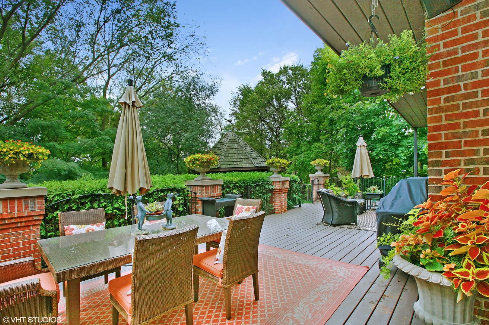 211 Otis Road Barrington Hills, IL 60010 - Photo 52 of 68 a view of a table and chairs in patio of the house
