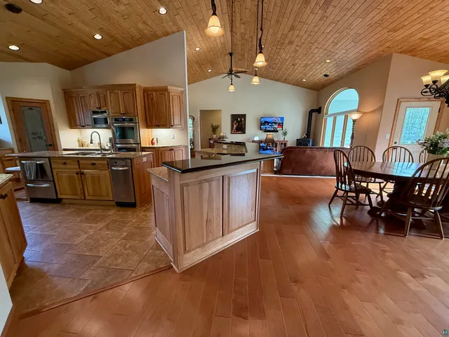 $595,000 | 20 Mulberry Lane, Babbitt, MN 55706