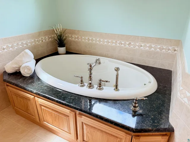 $595,000 | 20 Mulberry Lane, Babbitt, MN 55706