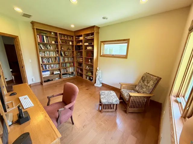 $595,000 | 20 Mulberry Lane, Babbitt, MN 55706