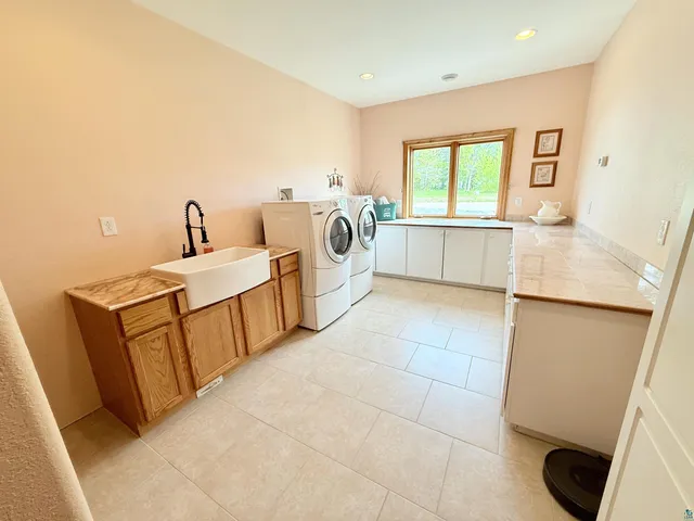 $595,000 | 20 Mulberry Lane, Babbitt, MN 55706