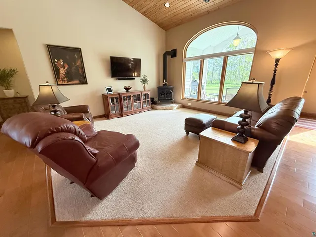 $595,000 | 20 Mulberry Lane, Babbitt, MN 55706
