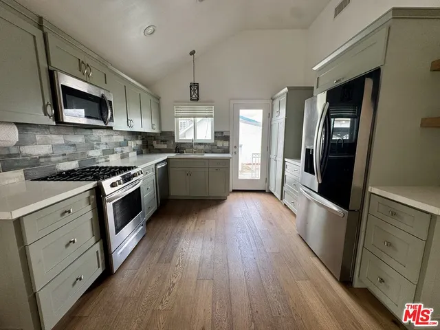 $843,000 | 932 West Crestwood Avenue, San Pedro, CA 90731