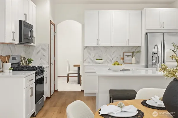 $1,250,000 | 12871 Northeast 198th Place, Woodinville, WA 98072