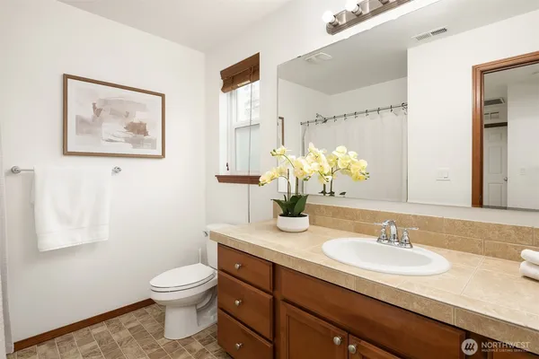 $1,250,000 | 12871 Northeast 198th Place, Woodinville, WA 98072