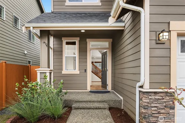 $1,250,000 | 12871 Northeast 198th Place, Woodinville, WA 98072