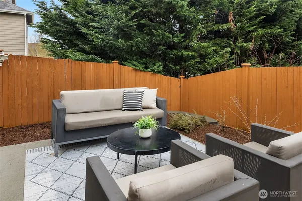 $1,250,000 | 12871 Northeast 198th Place, Woodinville, WA 98072