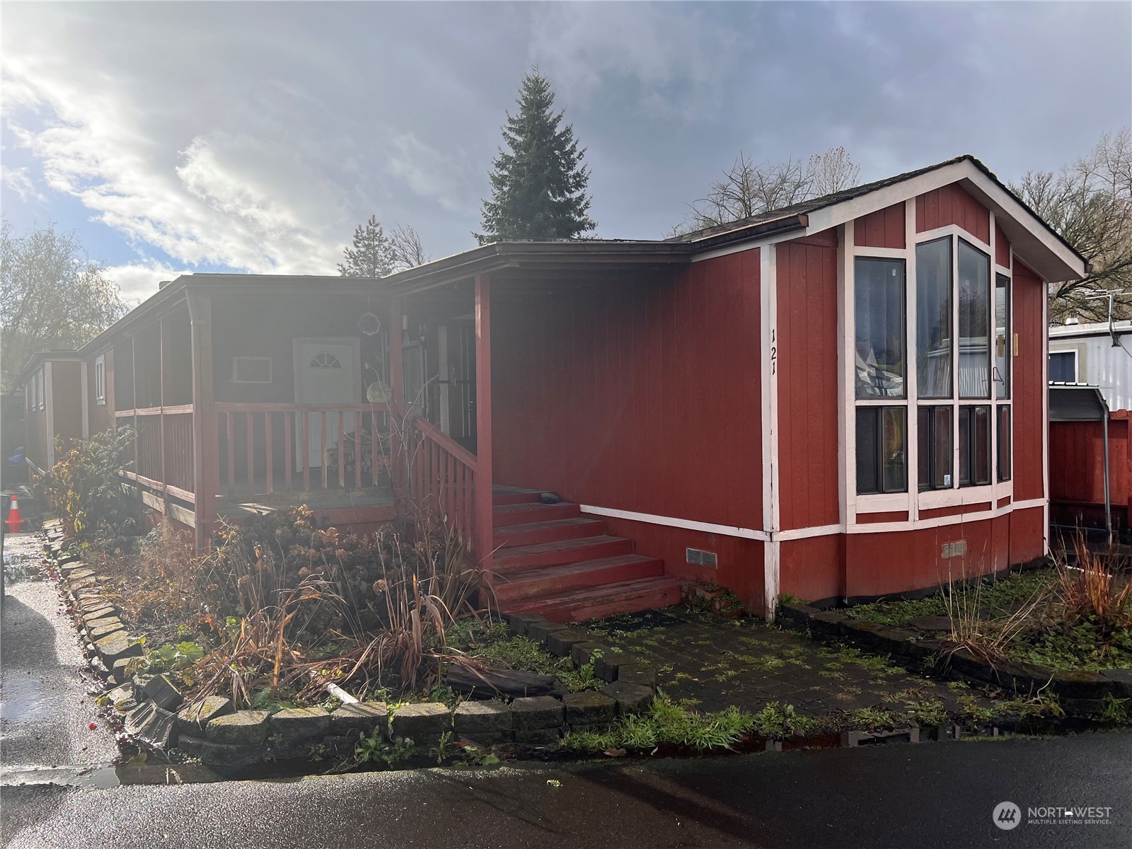 5600 Mt Solo Road, Unit 121 Longview, WA 98632 - Photo 1 of 9 Gallery Image 1