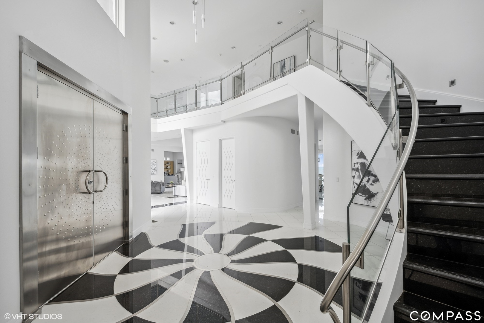 25 Aspen Lane Glencoe, IL 60022 - Photo 39 of 47 a view of entryway and hall with a front door