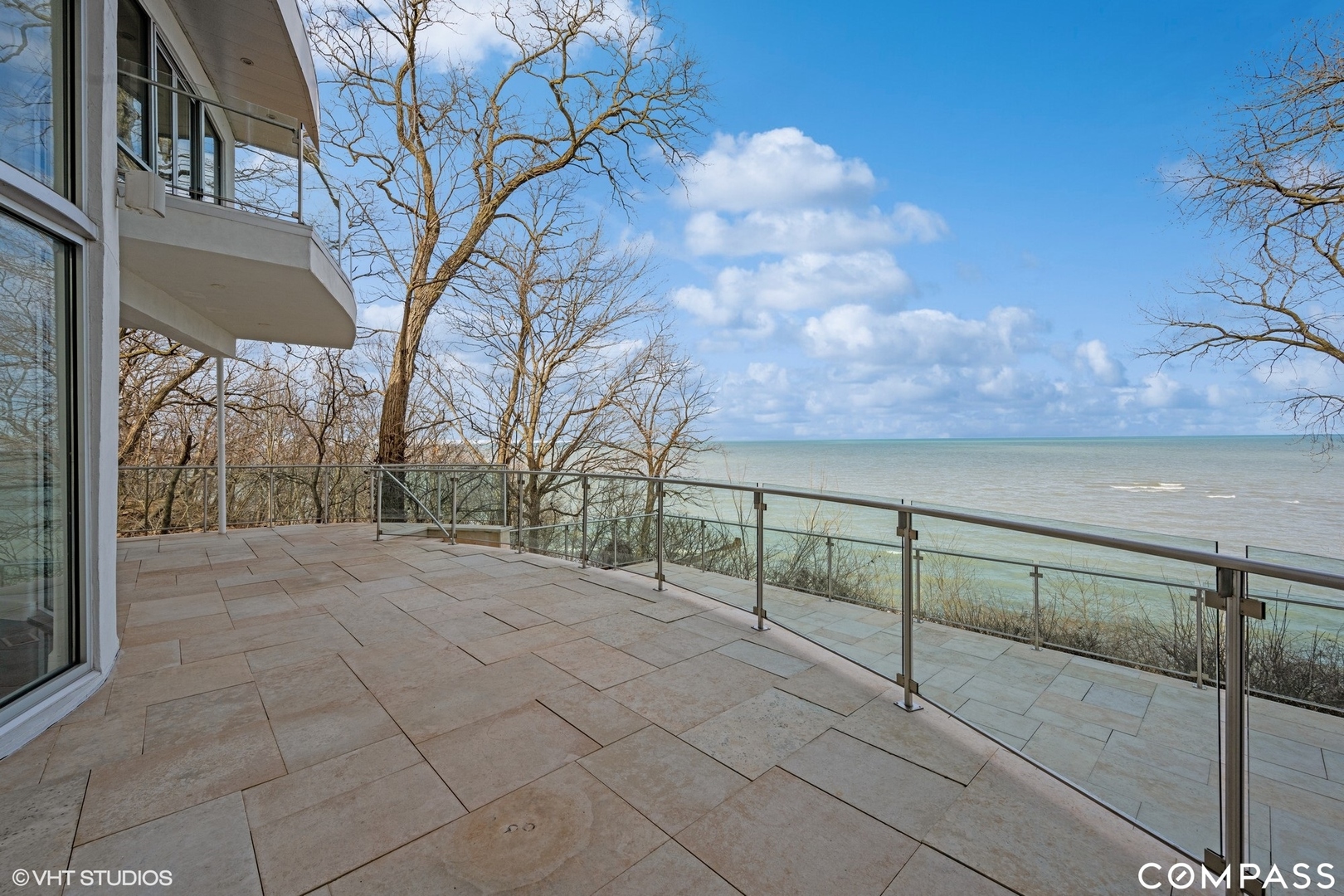 25 Aspen Lane Glencoe, IL 60022 - Photo 40 of 47 a view of outdoor space and city view
