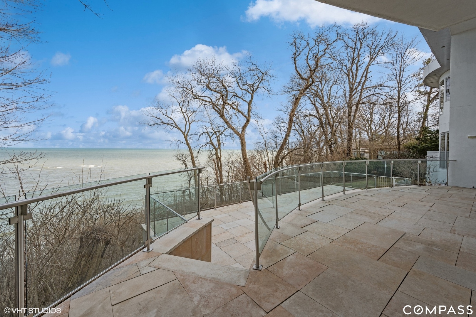 25 Aspen Lane Glencoe, IL 60022 - Photo 41 of 47 a view of outdoor space