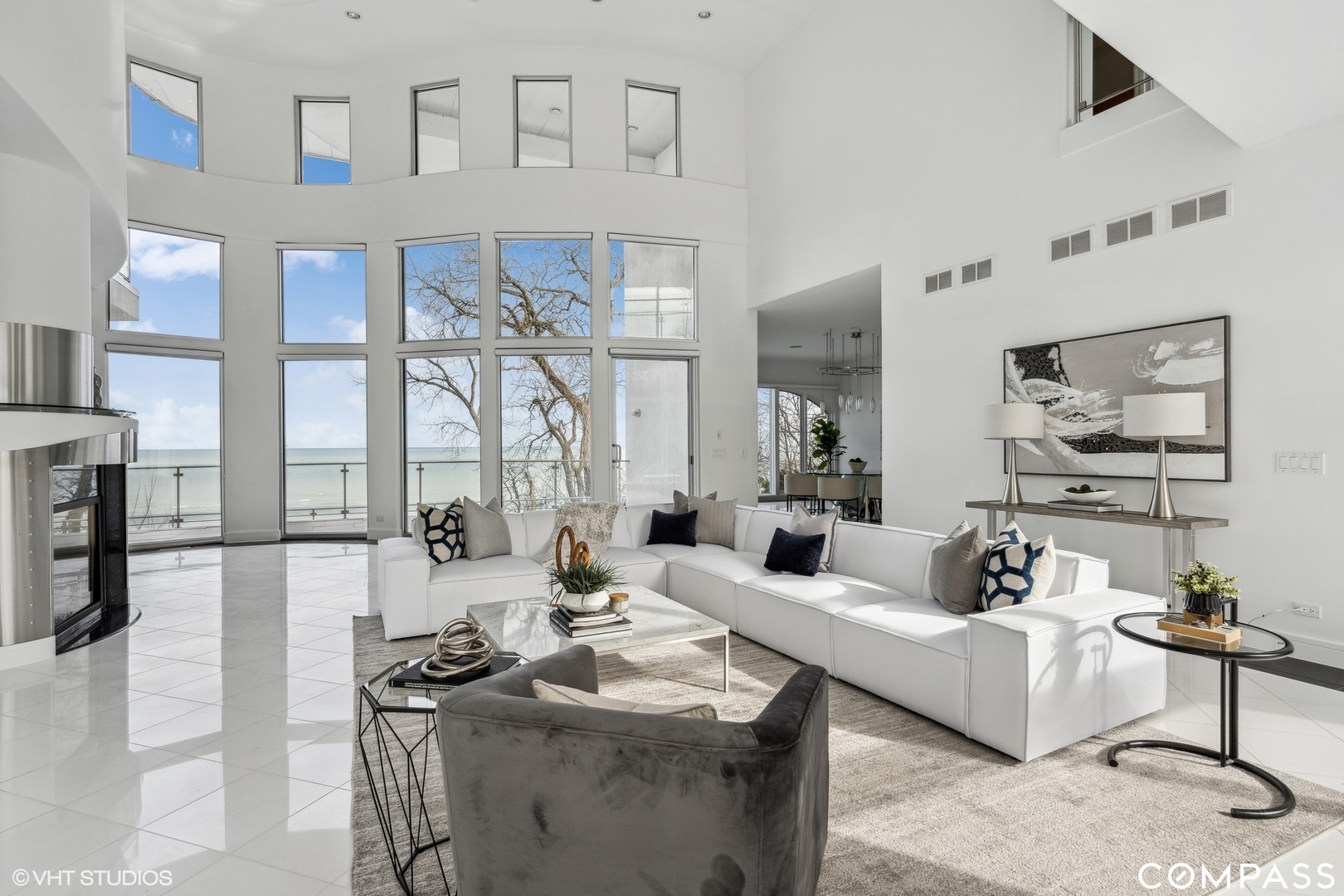25 Aspen Lane Glencoe, IL 60022 - Photo 5 of 47 a living room with furniture and large windows