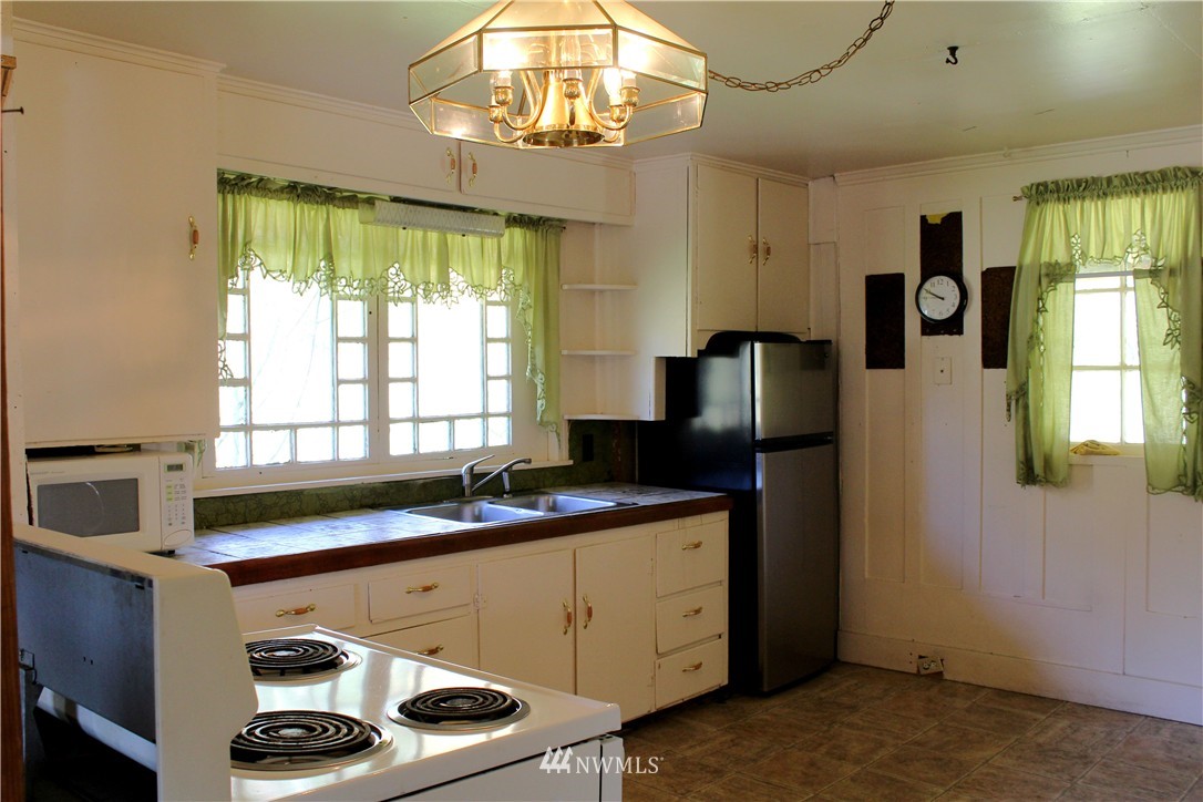 2222 Goss Ridge Road Freeland, WA 98249 - Photo 4 of 22