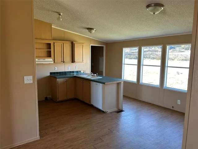 $1,600 | 102 Sunny Brook Court, Springtown, TX 76082