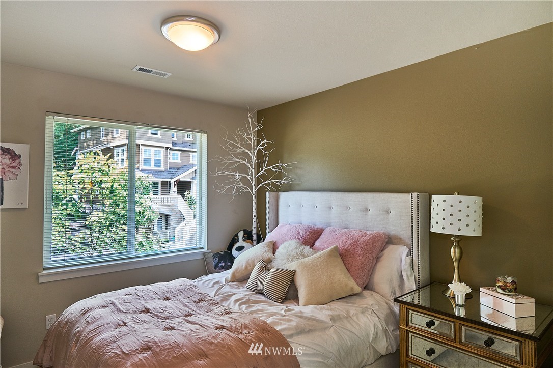 73 Sky Ridge Road Northwest Issaquah, WA 98027 - Photo 17 of 20