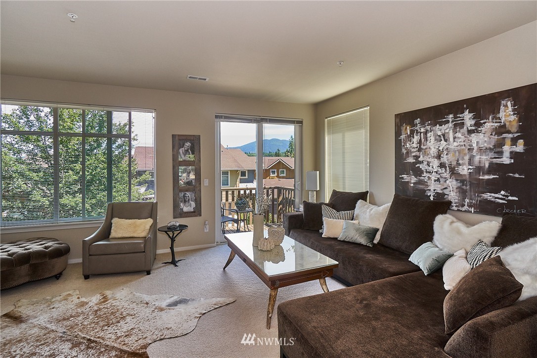 73 Sky Ridge Road Northwest Issaquah, WA 98027 - Photo 3 of 20