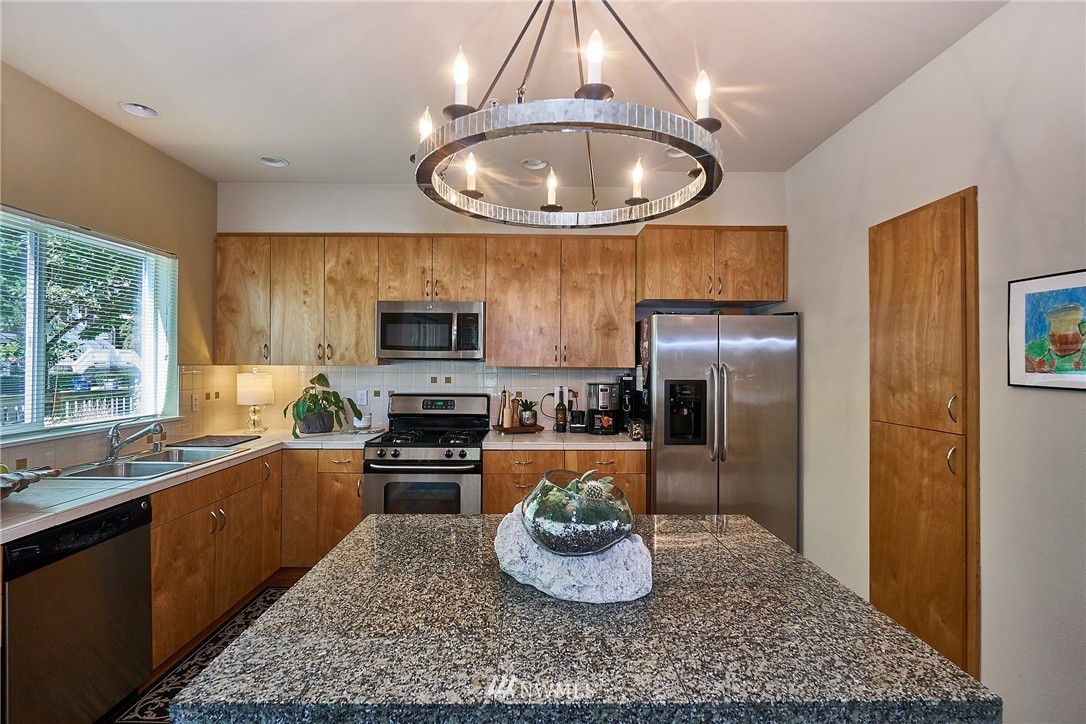 73 Sky Ridge Road Northwest Issaquah, WA 98027 - Photo 8 of 20