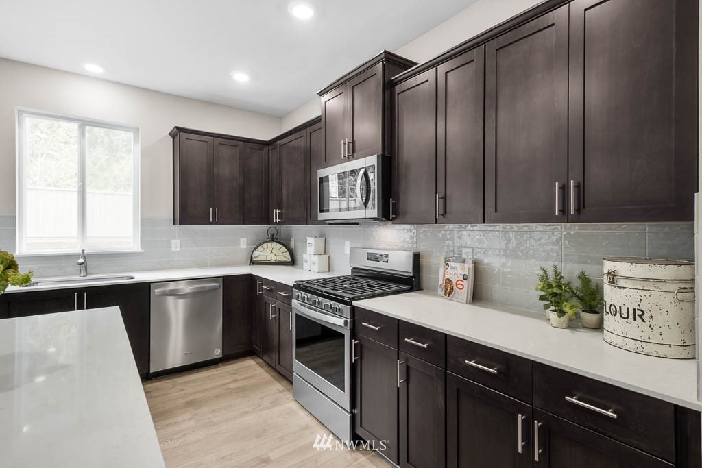 18 180th Place Southeast, Unit 29 Bothell, WA 98012 - Photo 13 of 39 Gallery Image 13