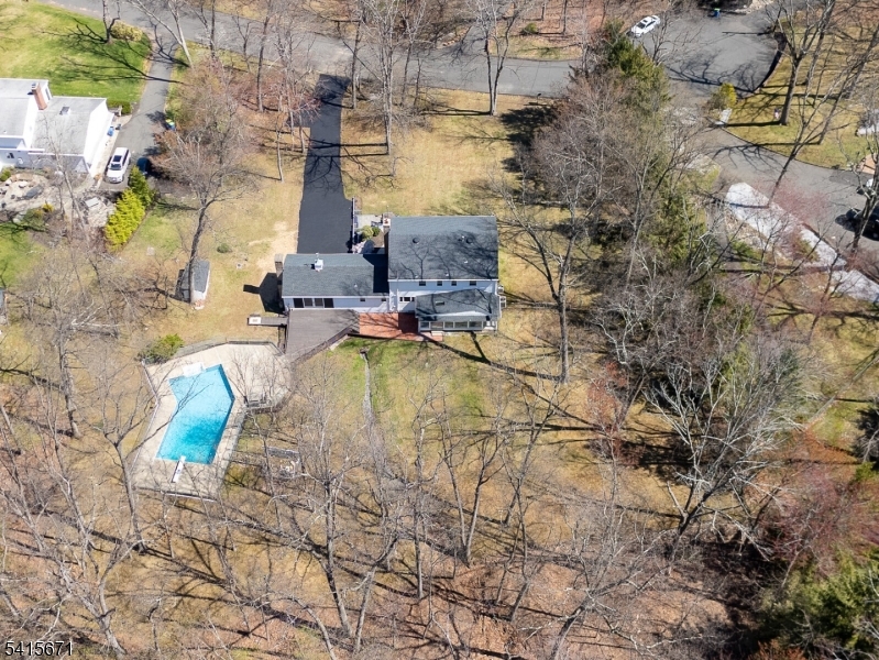 54 Robin Glen Road Watchung, NJ 07069 - Photo 38 of 42