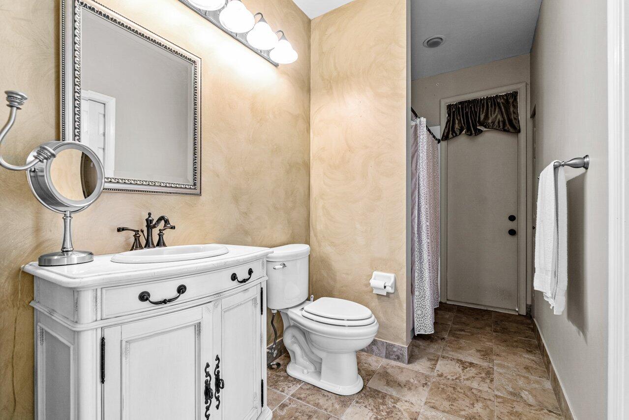 22272 Holcomb Place Boca Raton, FL 33428 - Photo 24 of 33 024-22272HolcombPlace-BocaRaton-FL-33428