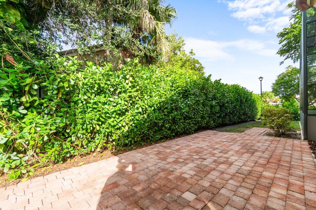 22272 Holcomb Place Boca Raton, FL 33428 - Photo 33 of 33 033-22272HolcombPlace-BocaRaton-FL-33428