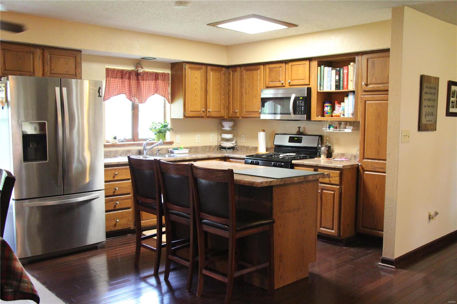 7048 Prairietown Road Edwardsville, IL 62025 - Photo 11 of 34 Gallery Image 11