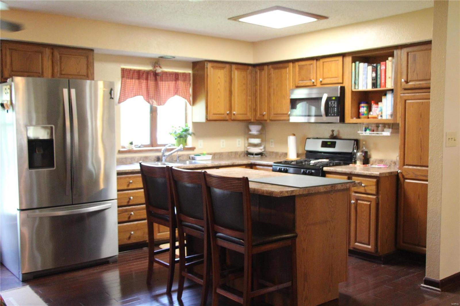 7048 Prairietown Road Edwardsville, IL 62025 - Photo 10 of 34 Gallery Image 10