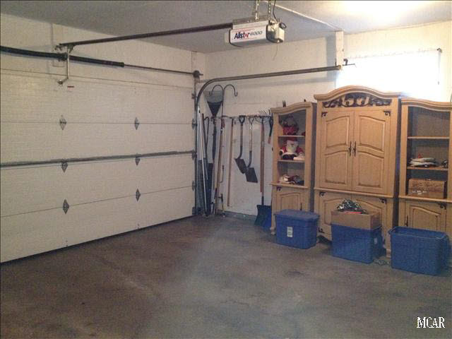 1369 Longfellow Drive Temperance, MI 48182 - Photo 20 of 20 2.5 car garage