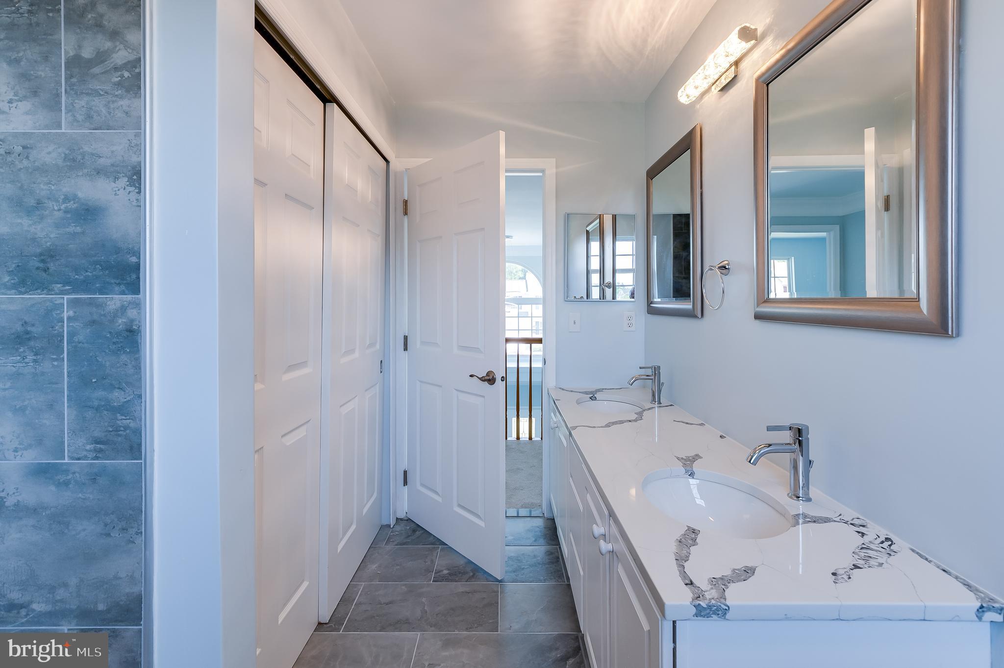 90 Anthony Drive Burlington, NJ 08016 - Photo 27 of 83 Primary Bathroom