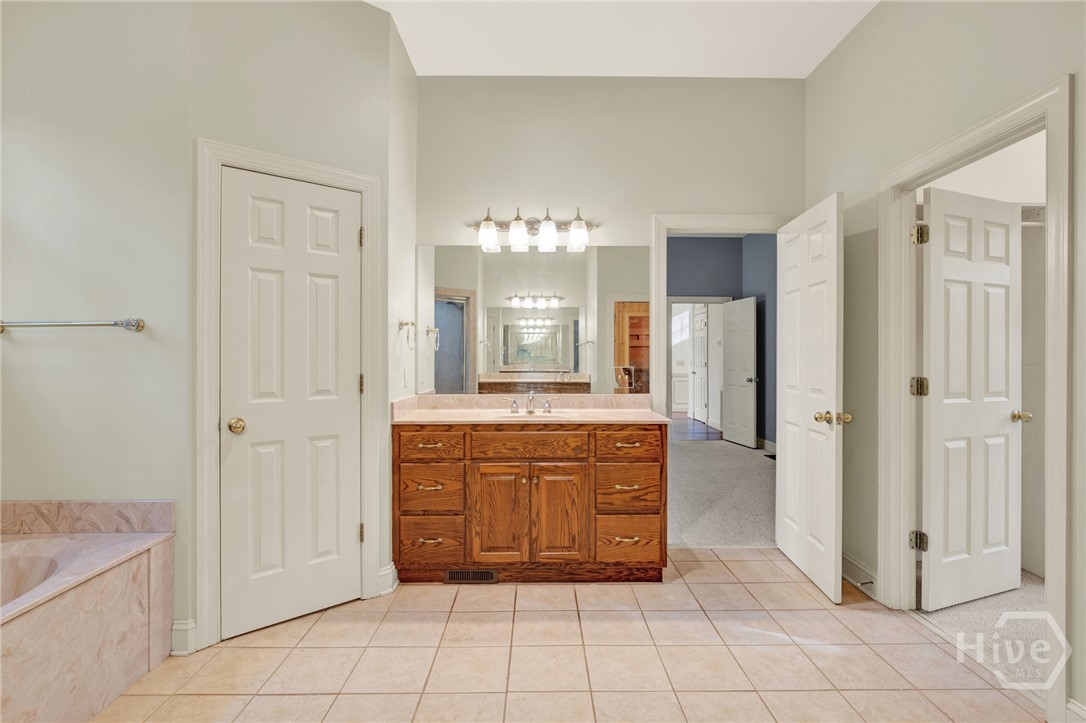 2 Wakefield Place Savannah, GA 31411 - Photo 32 of 45