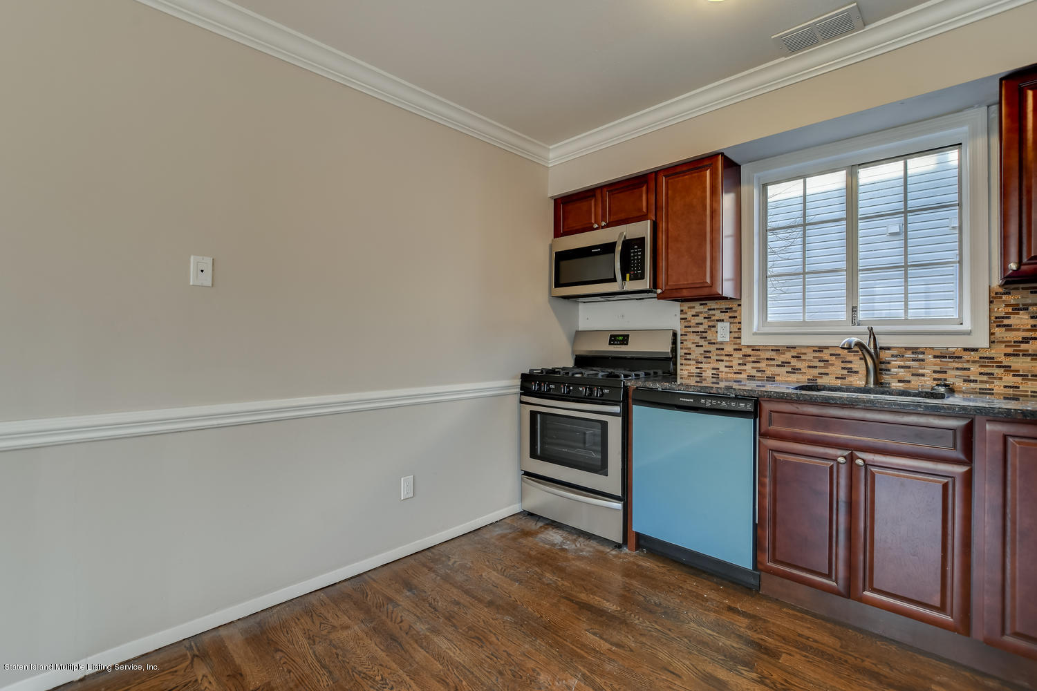 742 Willowbrook Road Staten Island, NY 10314 - Photo 11 of 61 2 B Kitchen