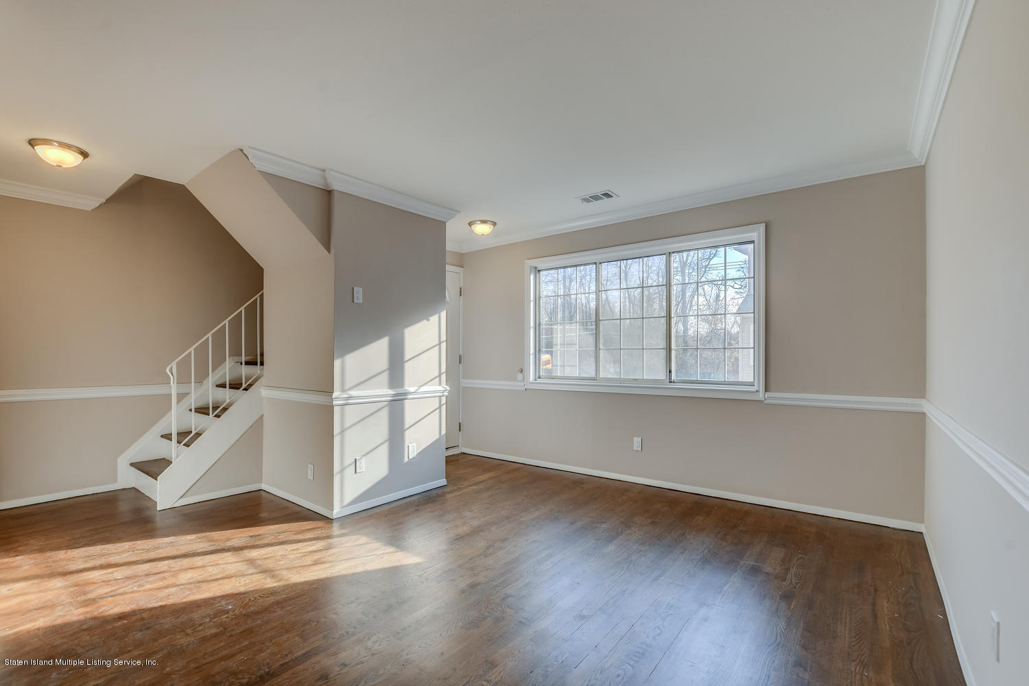 742 Willowbrook Road Staten Island, NY 10314 - Photo 12 of 61 2B Living Room