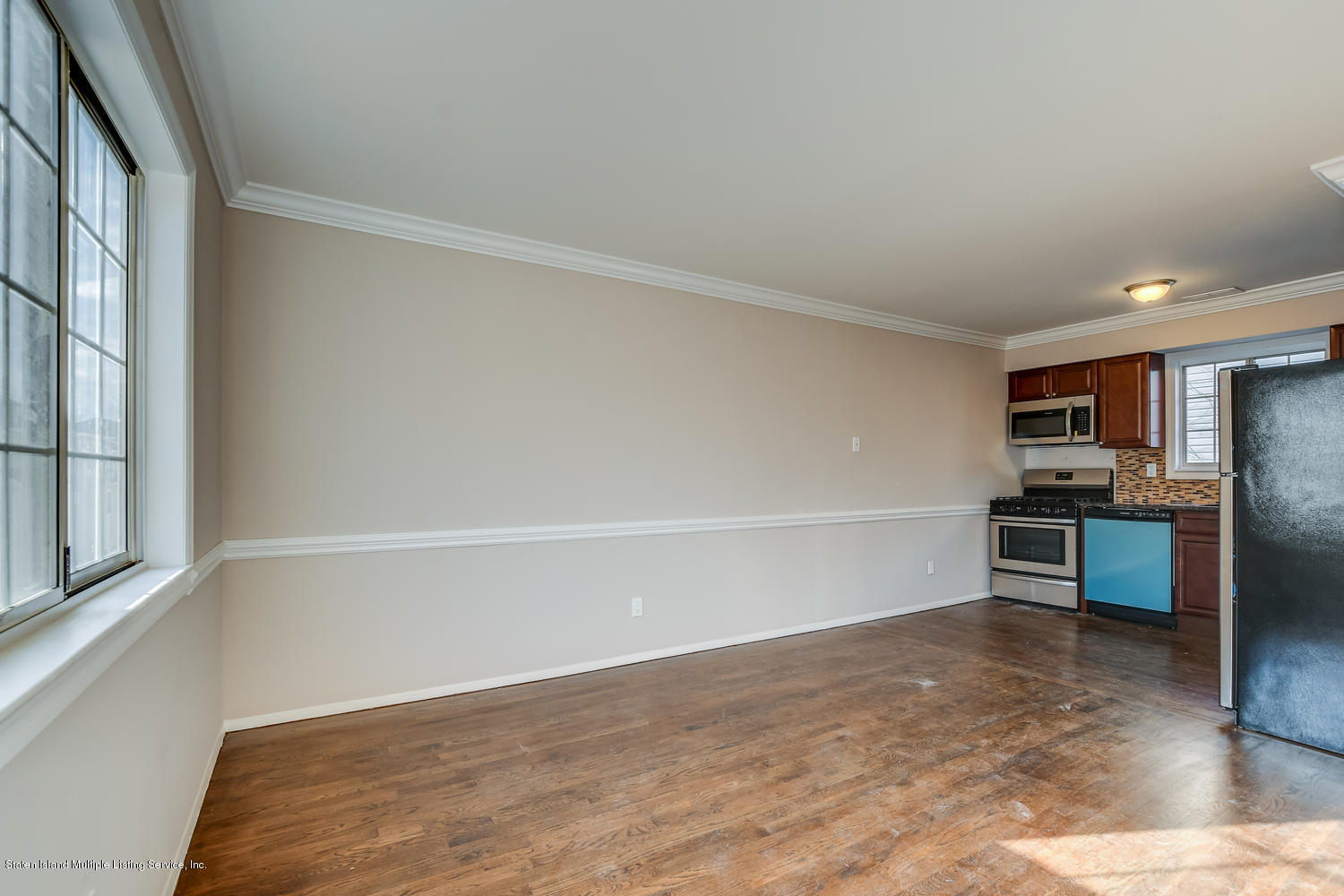 742 Willowbrook Road Staten Island, NY 10314 - Photo 13 of 61 2B Living Room