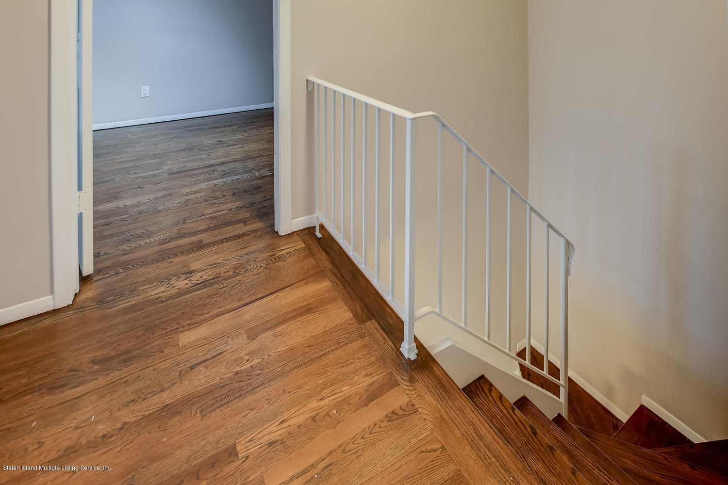 742 Willowbrook Road Staten Island, NY 10314 - Photo 21 of 61 2B 2nd Floor Hall