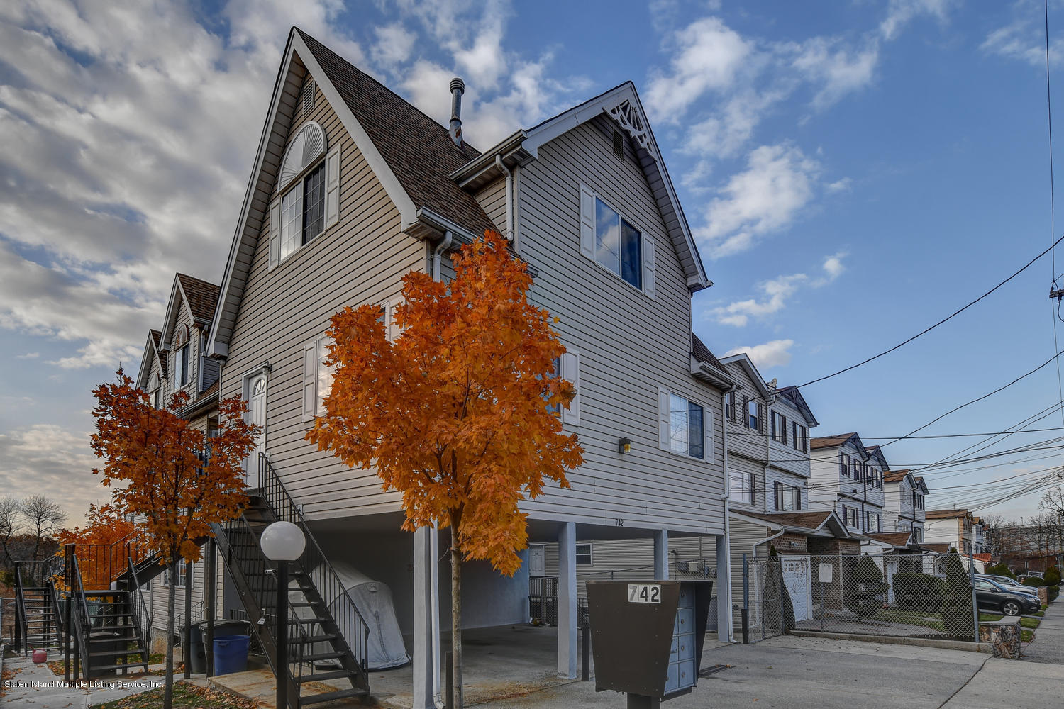 742 Willowbrook Road Staten Island, NY 10314 - Photo 3 of 61 Front / Car Port