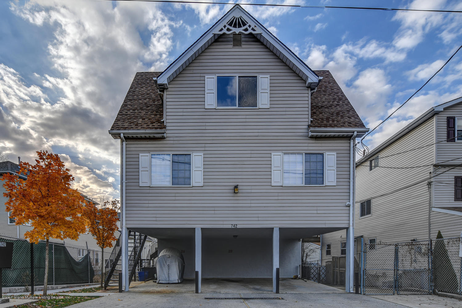 742 Willowbrook Road Staten Island, NY 10314 - Photo 5 of 61 Front / Car Port