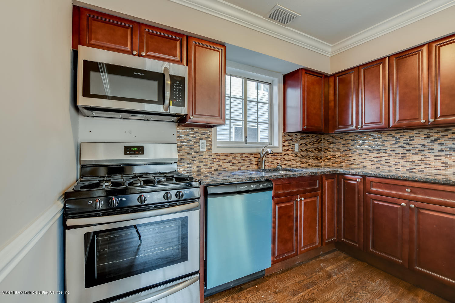 742 Willowbrook Road Staten Island, NY 10314 - Photo 8 of 61 2 B Kitchen