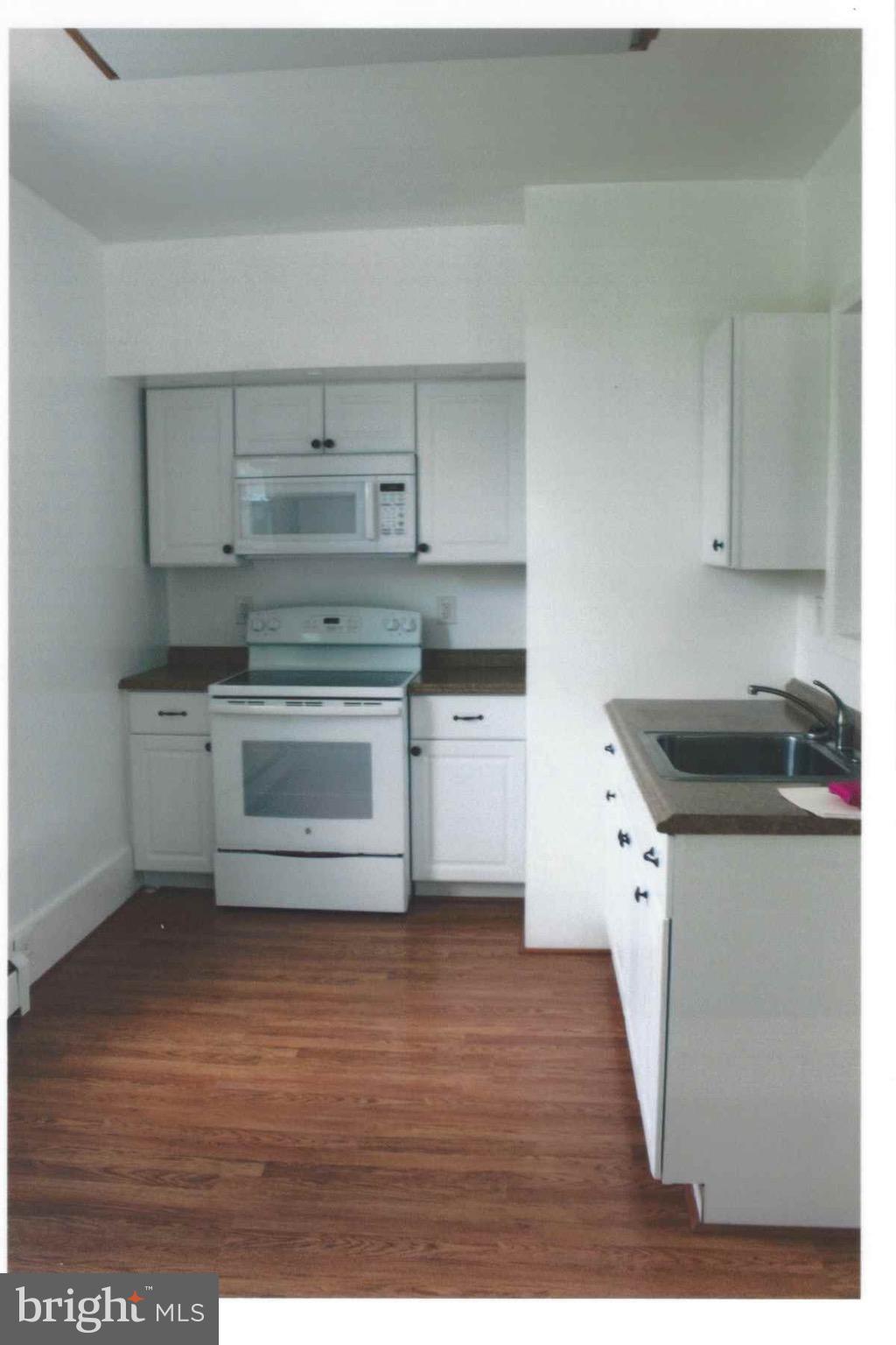 1452 Odenton Road Odenton, MD 21113 - Photo 3 of 14 Kitchen