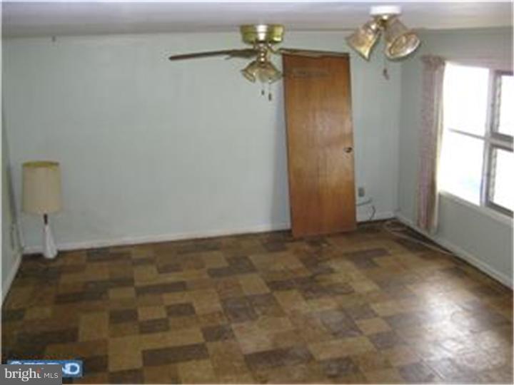 713 Charette Road Philadelphia, PA 19115 - Photo 13 of 22