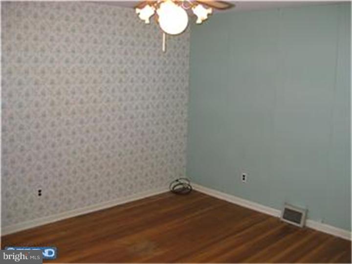 713 Charette Road Philadelphia, PA 19115 - Photo 18 of 22
