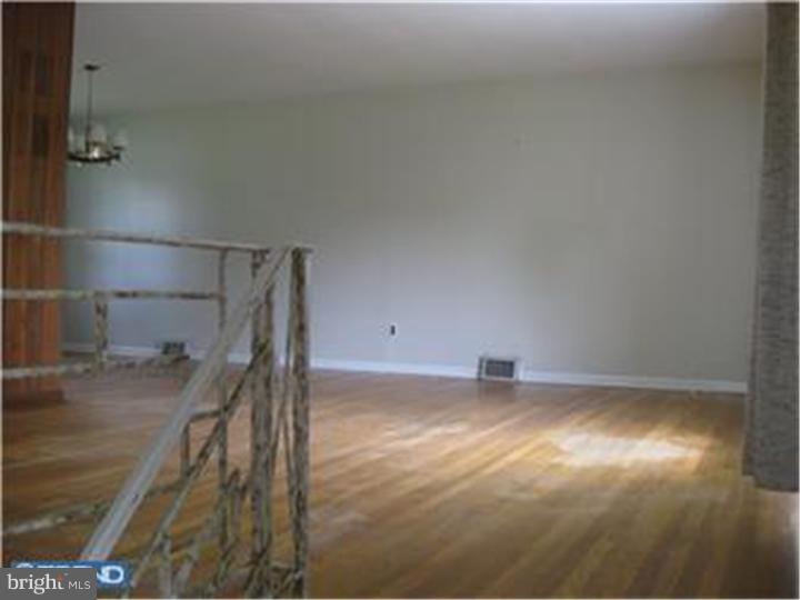 713 Charette Road Philadelphia, PA 19115 - Photo 8 of 22