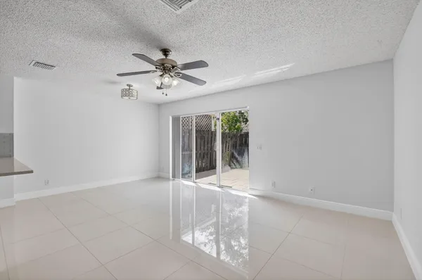 $2,900 | 735 Northwest 42nd Place, Deerfield Beach, FL 33064