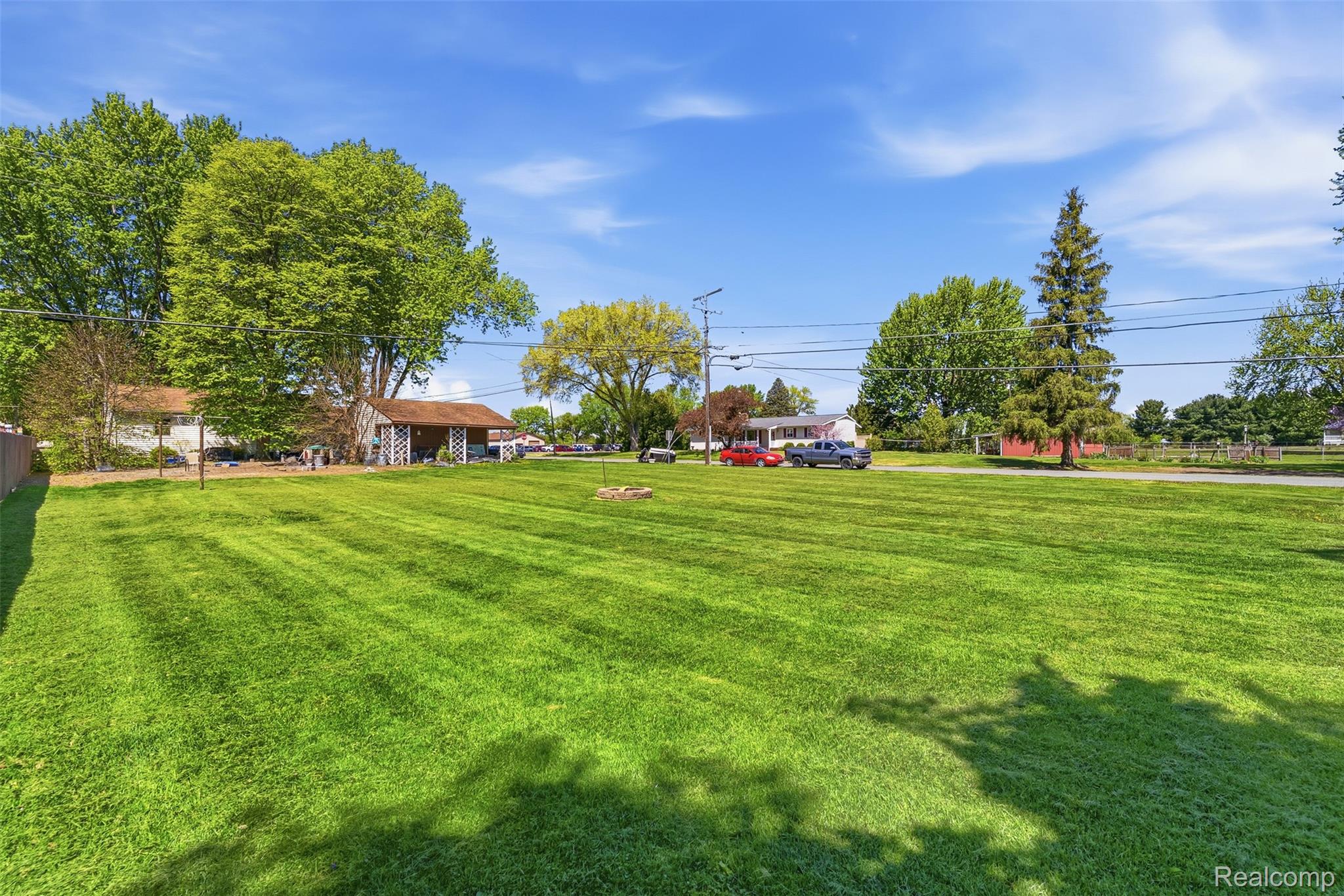 7230 North Center Road Mount Morris, MI 48458 - Photo 30 of 33 View of green lawn