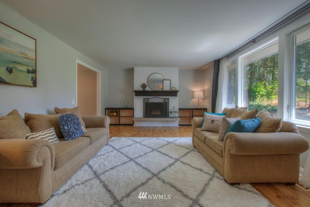 16954 Southeast 149th Street Renton, WA 98059 - Photo 5 of 24