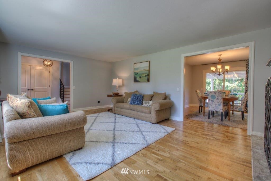 16954 Southeast 149th Street Renton, WA 98059 - Photo 6 of 24