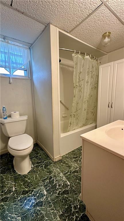 820-822 Jacoby Road Harwick, PA 15049 - Photo 26 of 44 820 MAIN FULL BATH ON MAIN LEVEL!