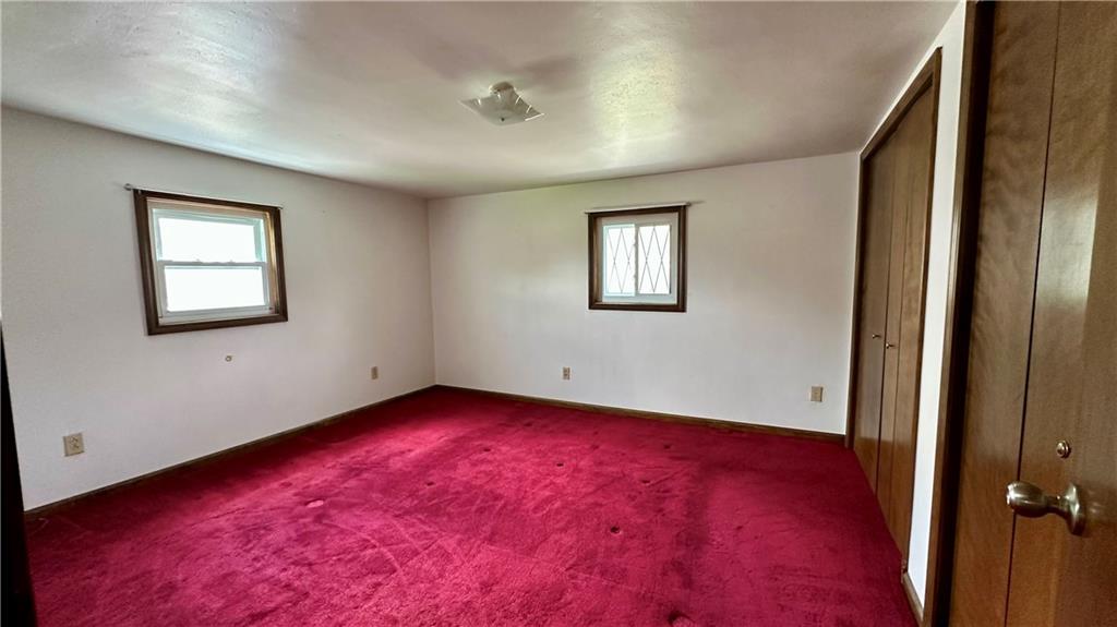 820-822 Jacoby Road Harwick, PA 15049 - Photo 27 of 44 820 MAIN PRIMARY BEDROOM! DOUBLE CLOSETS AND PLENTY OF SPACE!